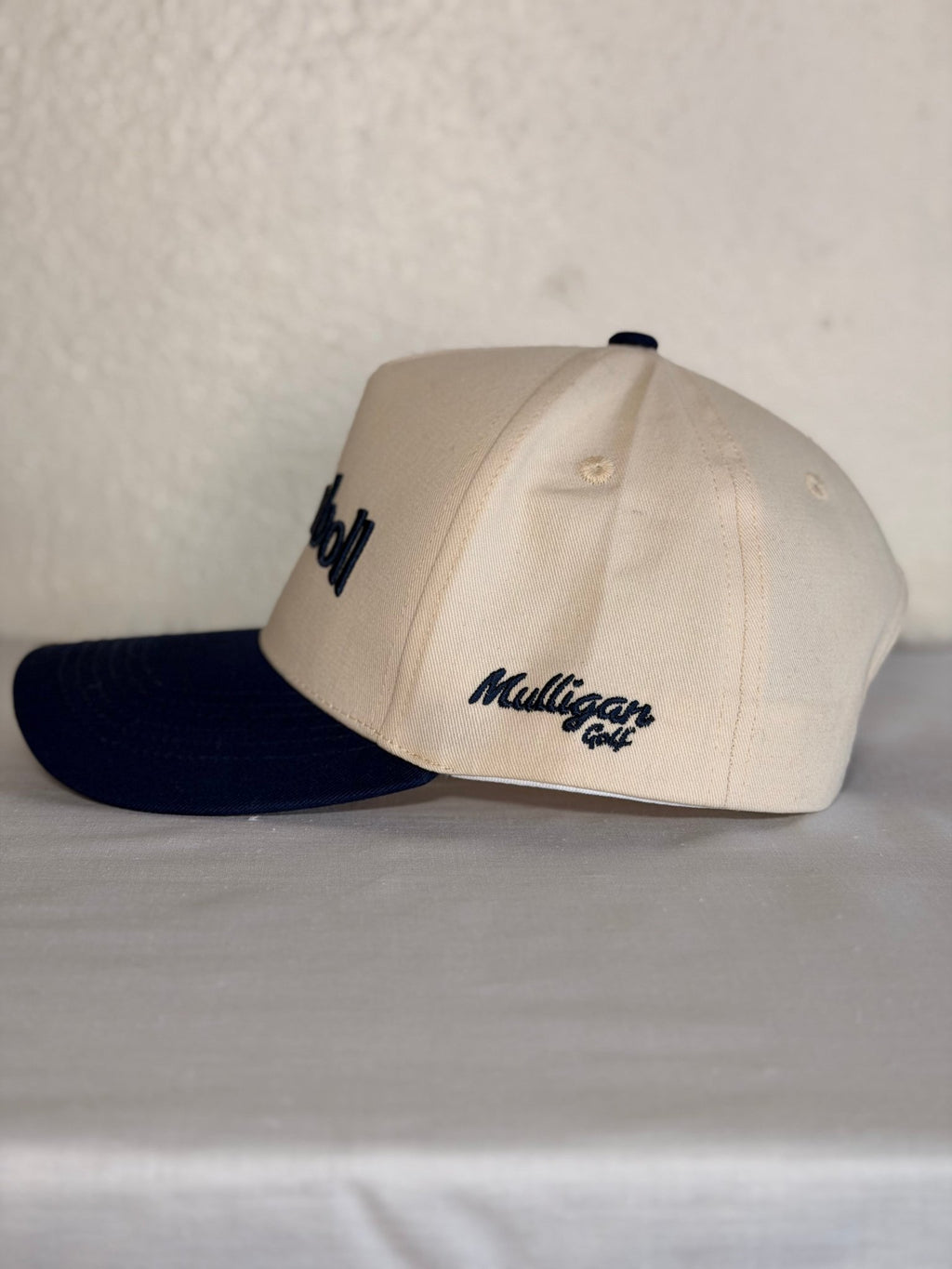 Pilsnerboll Snapback – Golfkeps för 19:e Hålet - 4st AB